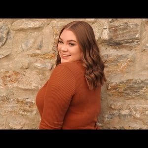 Meet your Posher, Chloe